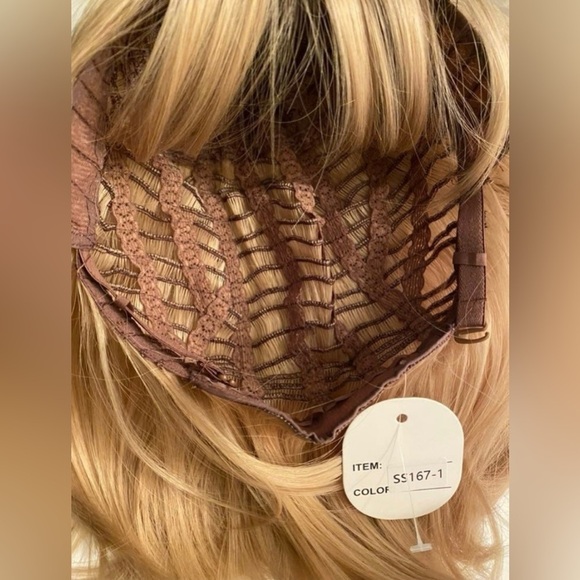 Synthetic Bob Wig - Picture 6 of 6